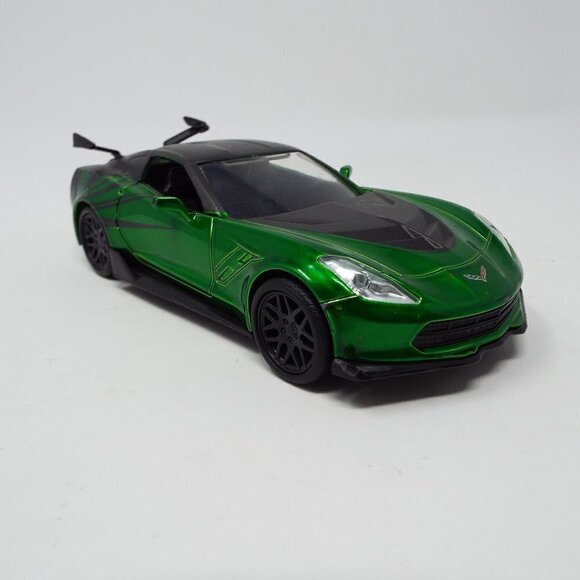 Transformers Die Cast Corvette - Picture 1 of 12